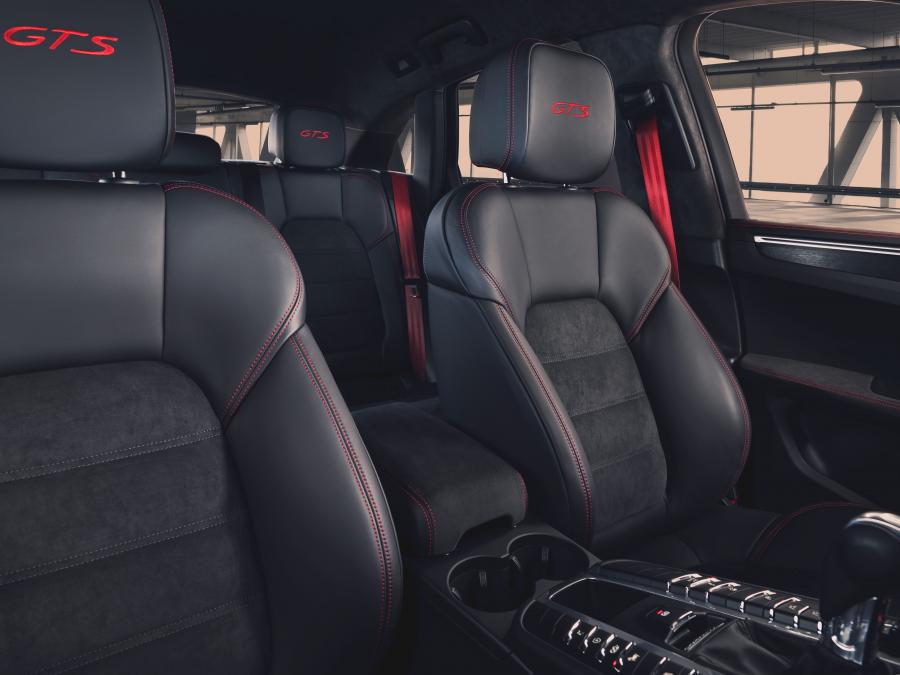 Интерьер Porsche Macan GTS (95B) 2020 года  (WW) (фото 39 из 52)